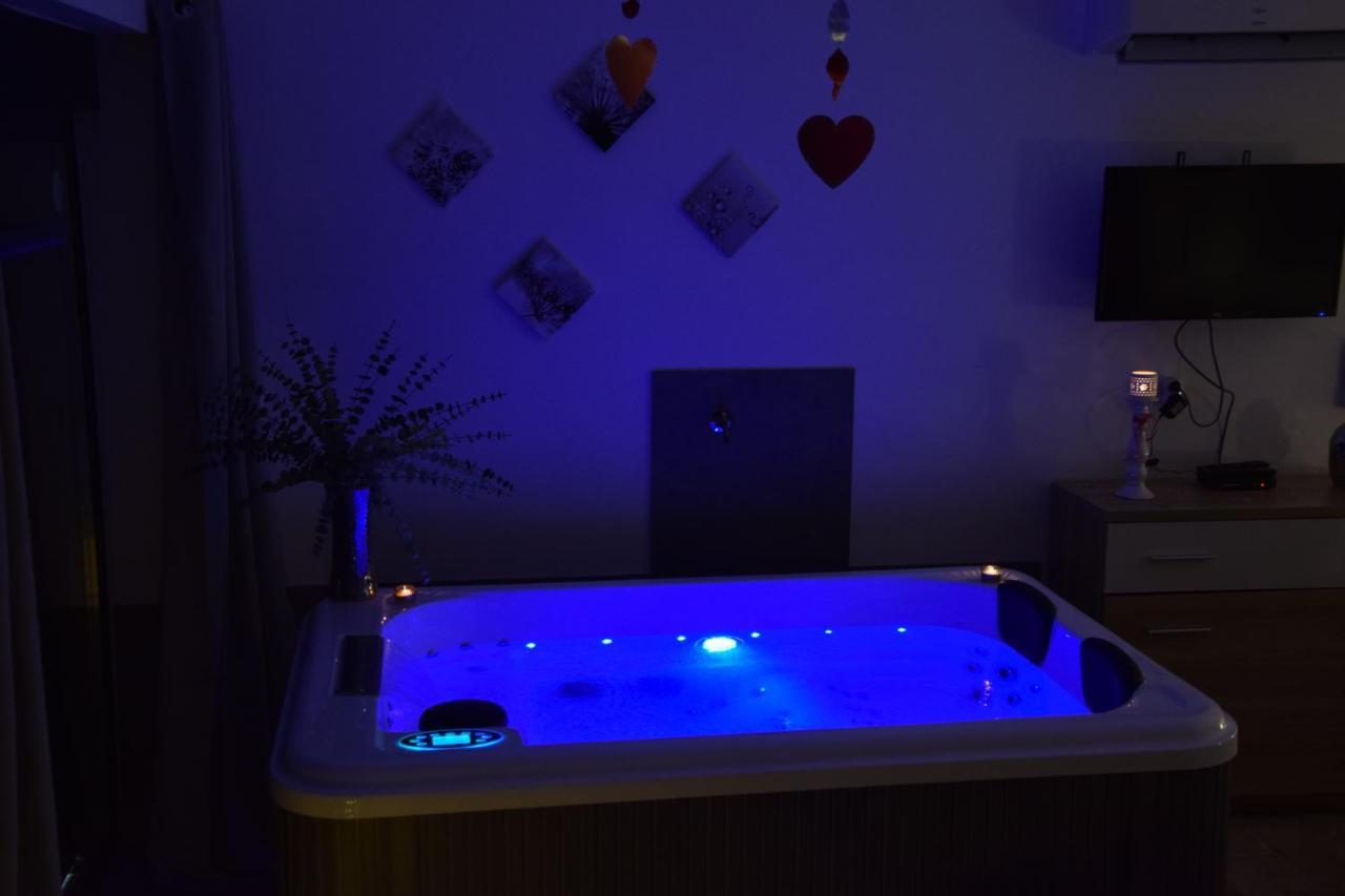 Gites Spa De Charme L Etoile Spa Beynac-et-Cazenac Εξωτερικό φωτογραφία